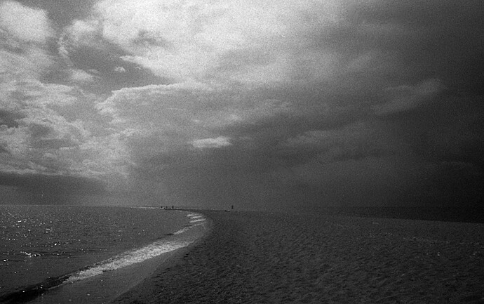 Storm moving in - Point Pelee, resized