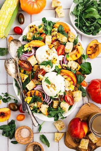 Peach-Panzanella-Salad10